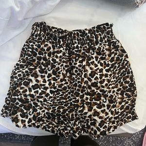 Leopard short